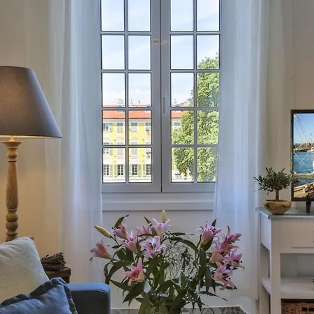 Daire My Casa - Garib - Place Garibaldi - 4 Bedrooms - Balcony *