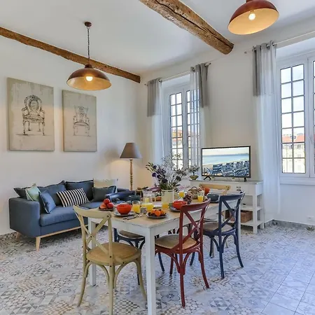 Garib - Place Garibaldi - 4 - Balcony Apartment *