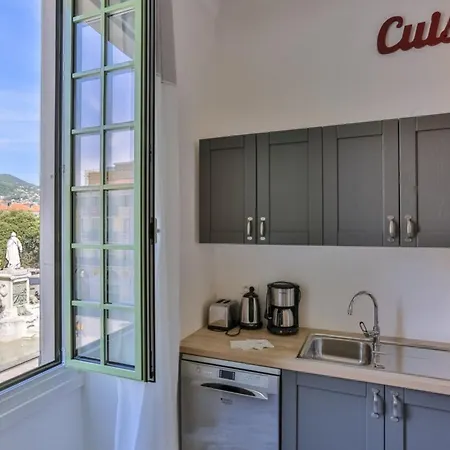 My Casa - Garib - Place Garibaldi - 4 Bedrooms - Balcony